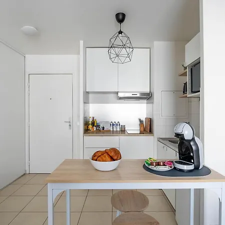 Cosy Prusse - Metro 7, La Villette, Paris, Quiet Apartment Pantin
